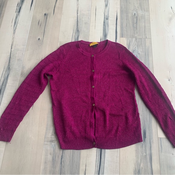 St. John Sweater - Picture 4 of 5